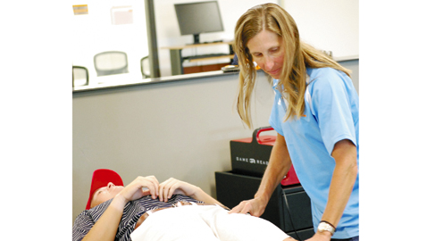 Lady Vol trainer offers perspective on life