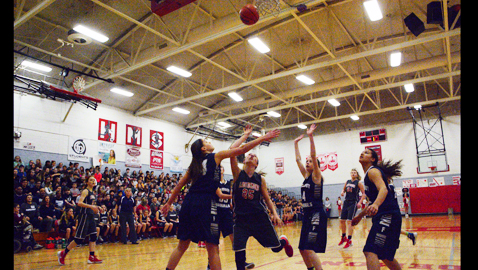 Halls routs Farragut and claims league title