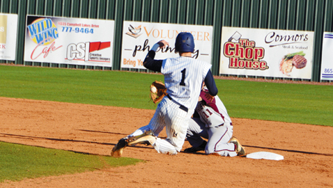 Farragut’s clutch effort too much for Bulldogs 4-1