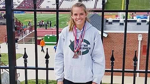 Carter High’s versatile Shelby Reynolds is back on track