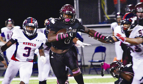 ‘Mobbatron’ leads way for Fulton on Senior Night, 44-3