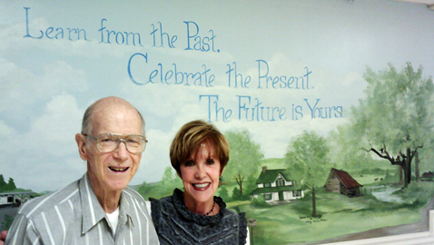 Pleasant Ridge mural gives a glimpse of the past
