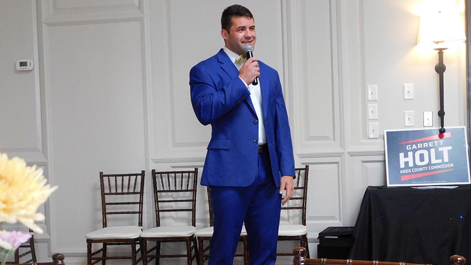 Garrett Holt holds fundraiser at West Knoxville bistro